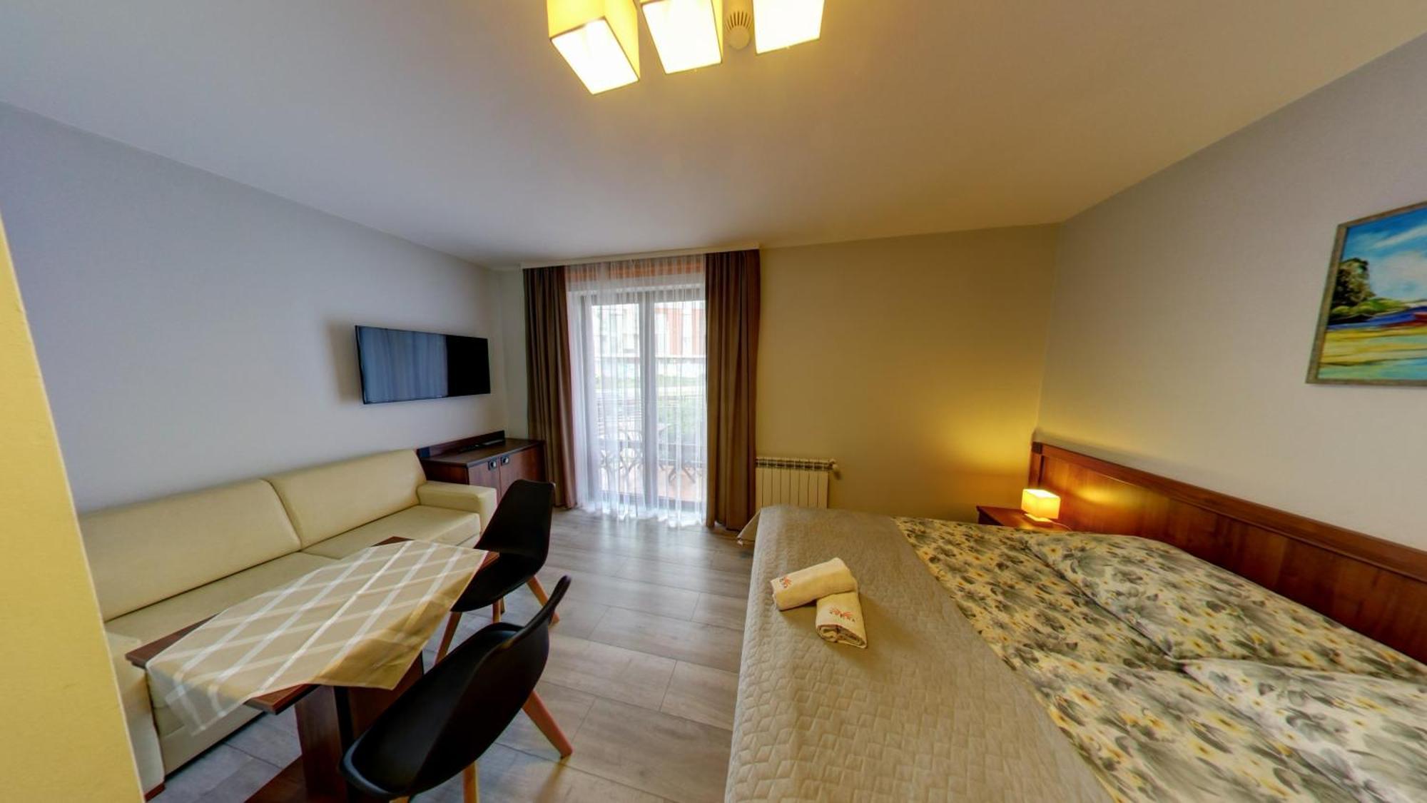 Avena Apartment นีคอร์เซ ภายนอก รูปภาพ